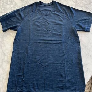 Mens lululemon tee